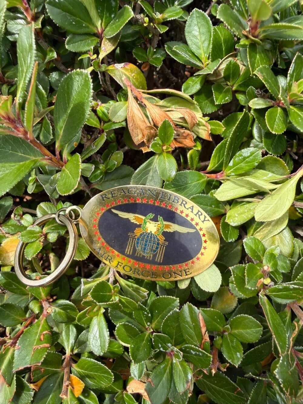 Reagan Library Air Force One Keychain - Picture 2 of 4